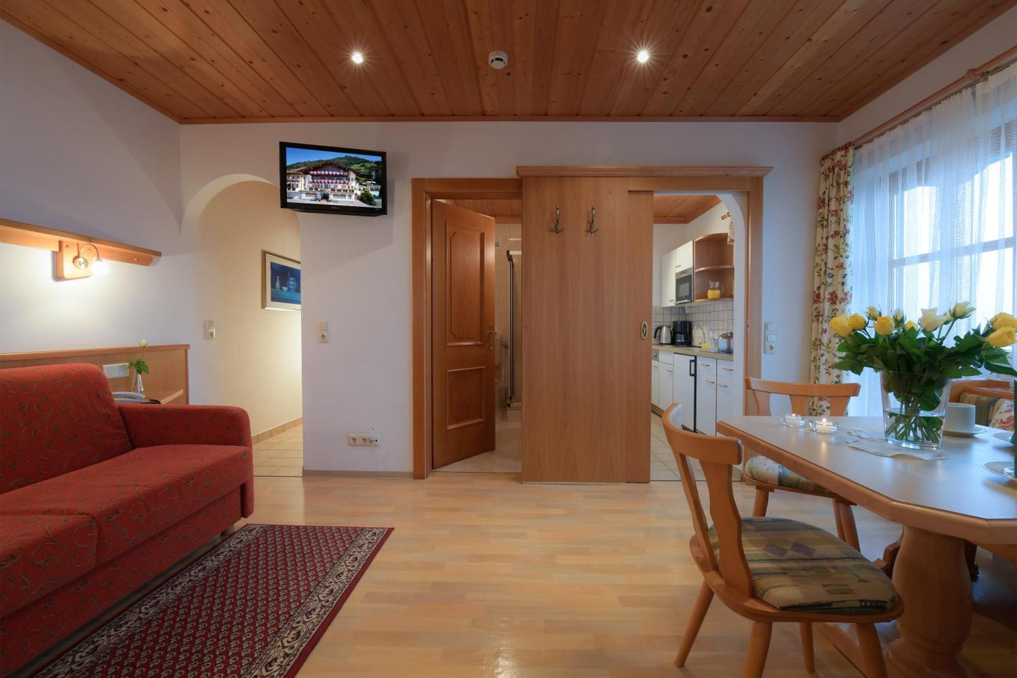 Apartments - Pension Florian Sankt Johann im Pongau Esterno foto